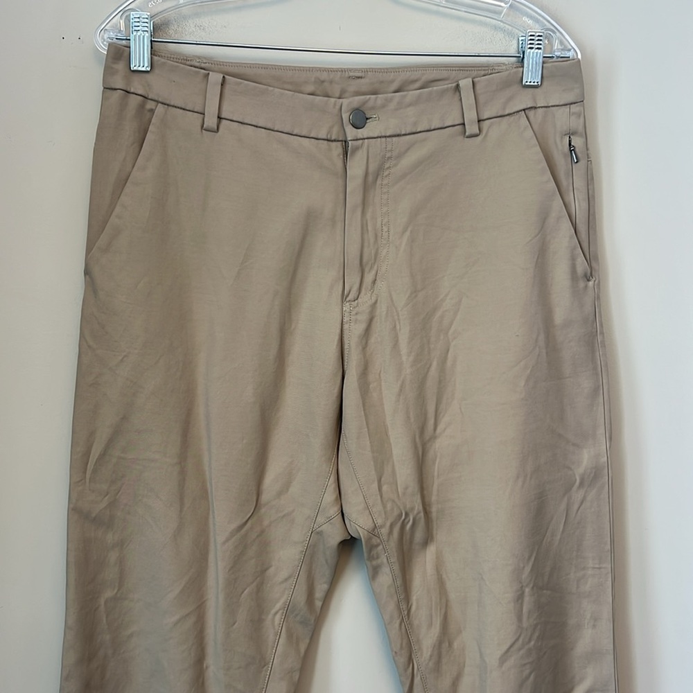 Lululemon Commission Pant Classic Qwick Chino size 32 in Desert Sand - Picture 5 of 8